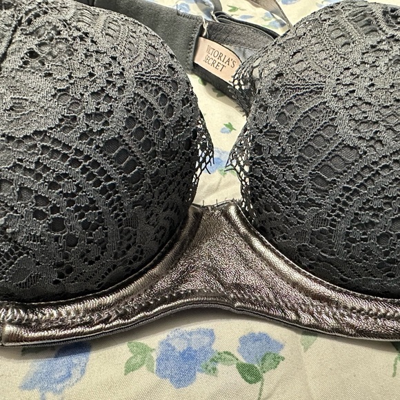 Victoria’s Secret dream angels metallic bra bundle size 34C - Picture 2 of 16